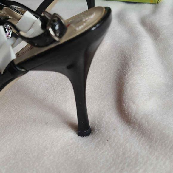 Bejeweled holiday heels brand new size 7.5  with box REDCO BLACK GLITTER - Picture 4 of 4